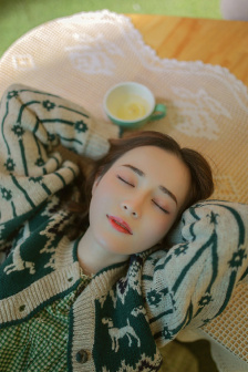 箱子里的女人